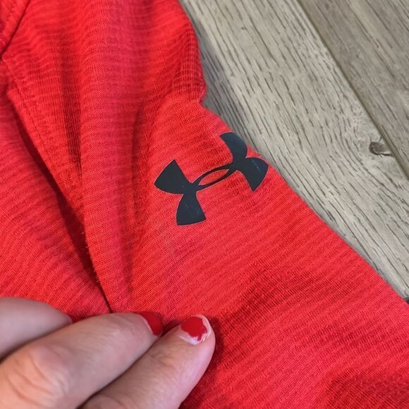 LIGHTWEIGHT UNDER ARMOUR JACKET RED AND BLACK SIZE MEDIUM EUC - Picture 2 of 5